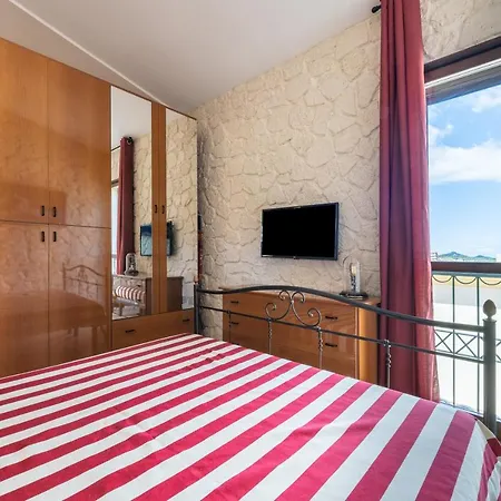 Il Nido Di Mennenne Vakantiehuis *